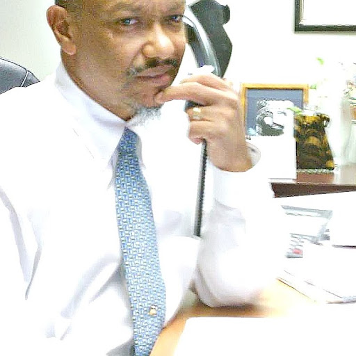 Charles Hendricks Photo 11