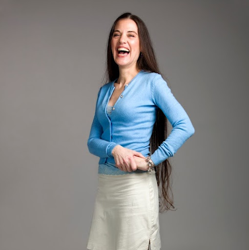 Alicia Wood Photo 12