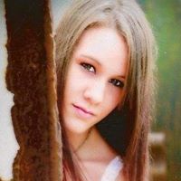 Leah Dillon Photo 35