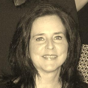 Cindy Lowe Photo 3