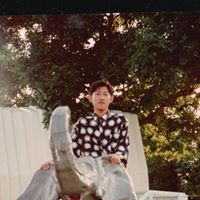 Linh Banh Photo 15