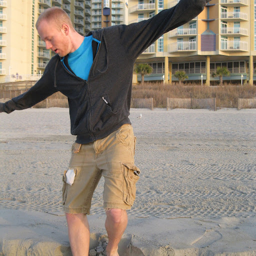 Jesse Evans Photo 8