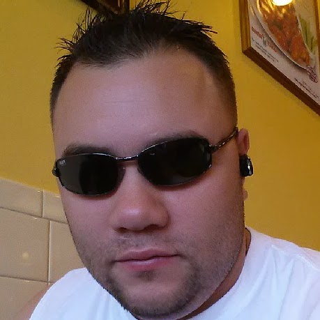 Victor Luna Photo 29