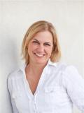 Jennifer Fletcher Photo 1