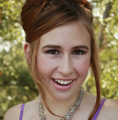 Julie Mclaughlin Photo 36