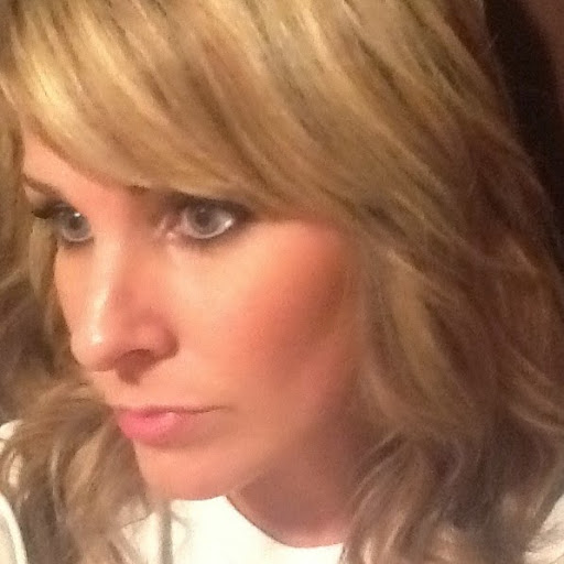 Andrea Riggs Photo 12