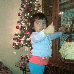 Leslie Benitez Photo 26