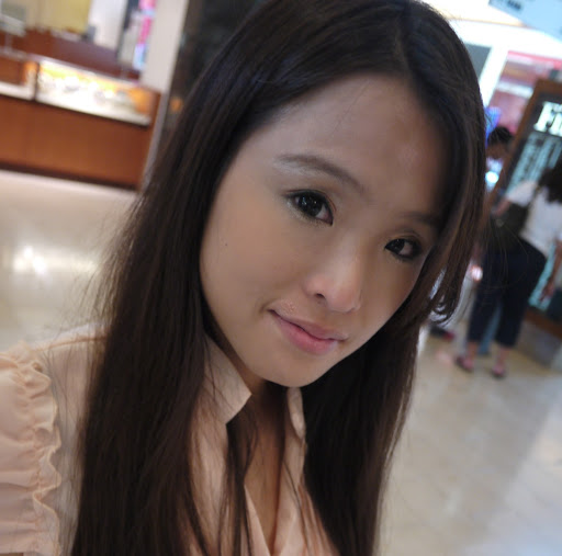 Katherine Liu Photo 23