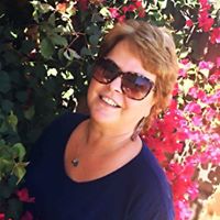 Robin Hedrick Photo 9
