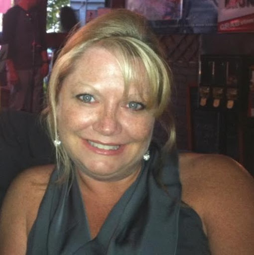 Angela Huff Photo 37