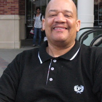 Raymond Knight Photo 35