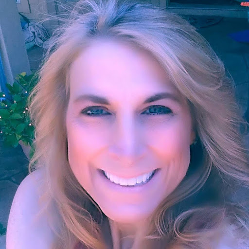 Leah Nelson Photo 36