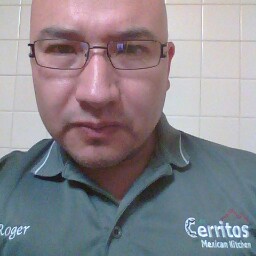 Roger Garay Photo 11