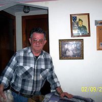 Dennis Fox Photo 30