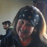 Pamela Wells Photo 34