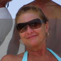 Leslie Avery Photo 30