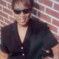 Sandra Shepard Photo 30