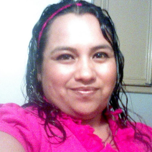 Ana Salinas Photo 31