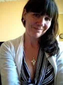 Alison Dobbs Photo 15