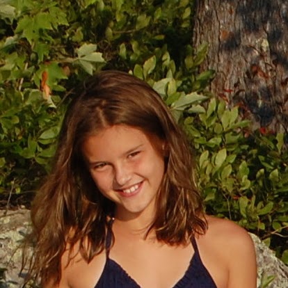 Molly Ryan Photo 32