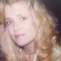 Renee Robertson Photo 23
