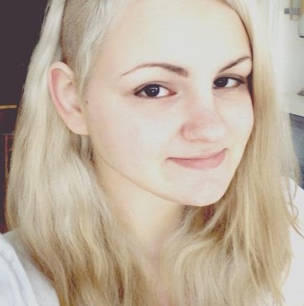 Hannah Gregory Photo 15