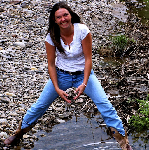Kelli Caldwell Photo 15