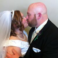 Stephanie Handley Photo 4