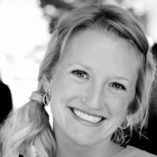 Julie Spicer Photo 17