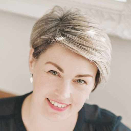 Jill Lawson Photo 33