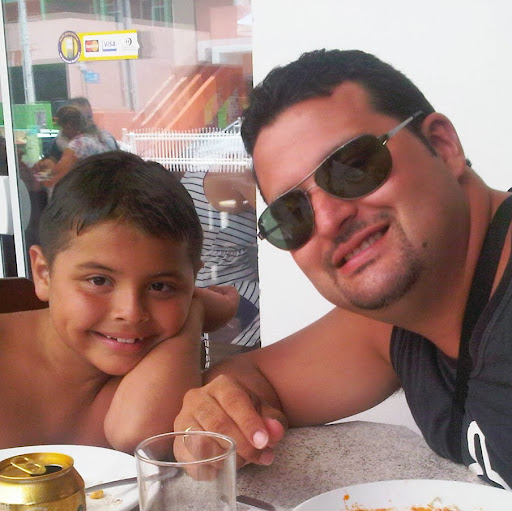 Carlos Arce Photo 45