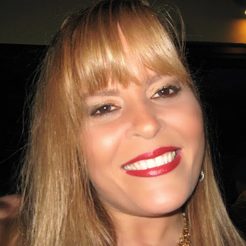 Kathryn Robinson Photo 17