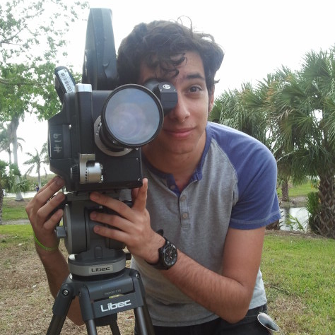 Julian Gomez Photo 34