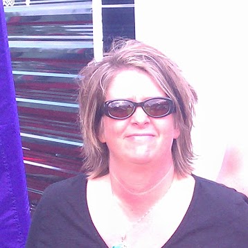 Karin Larson Photo 34