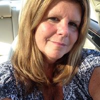 Julie Applegate Photo 20