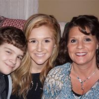 Kristi Howell Photo 17