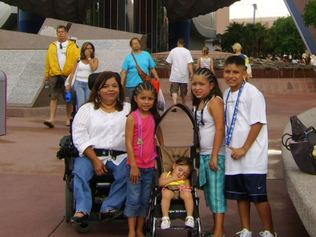 Norma Rosales Photo 26