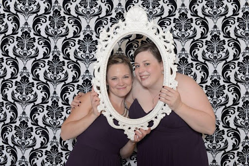 Alyson Young Photo 19