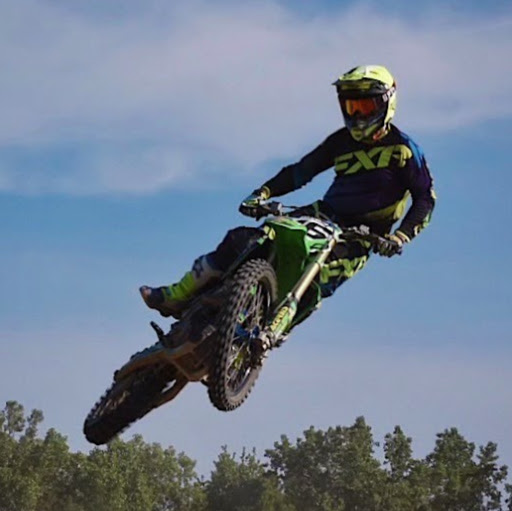 Brad Dixon Photo 33