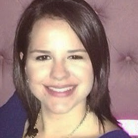 Ana Cardona Photo 5