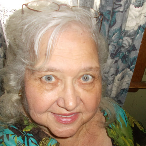 Lottie Berger Photo 3