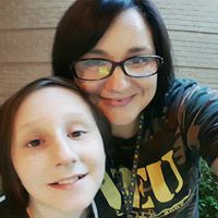 Elizabeth Schiller Photo 15