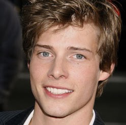 Hunter Parrish Photo 4