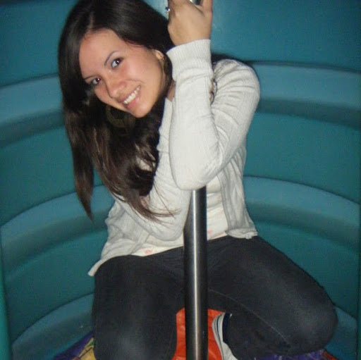 Janette Herrera Photo 6