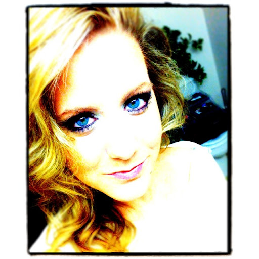 Stephanie Loomis Photo 12