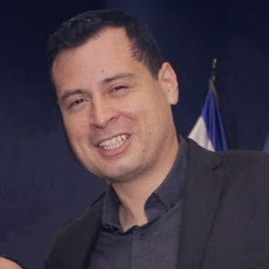 Roberto Zelaya Photo 28
