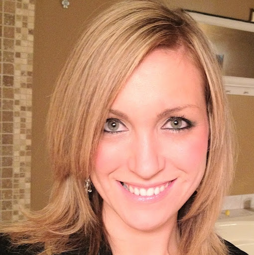Heather Lindsay Photo 40