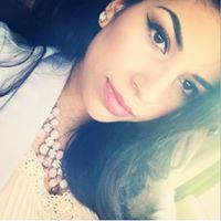 Elizabeth Urbina Photo 34