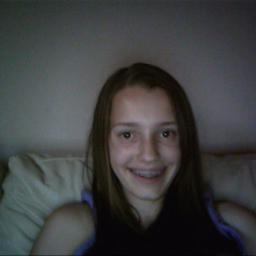 Amber Ward Photo 29