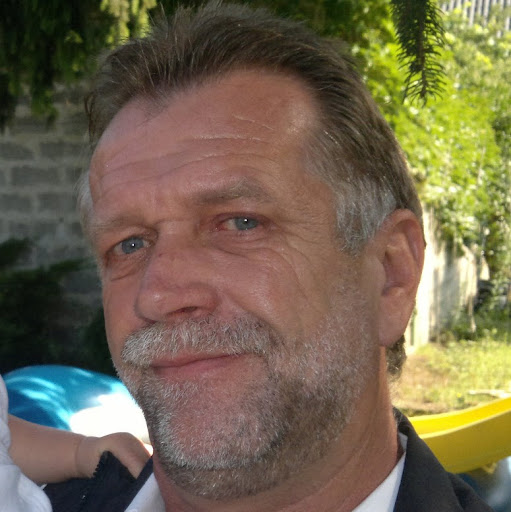 Robert Urban Photo 28
